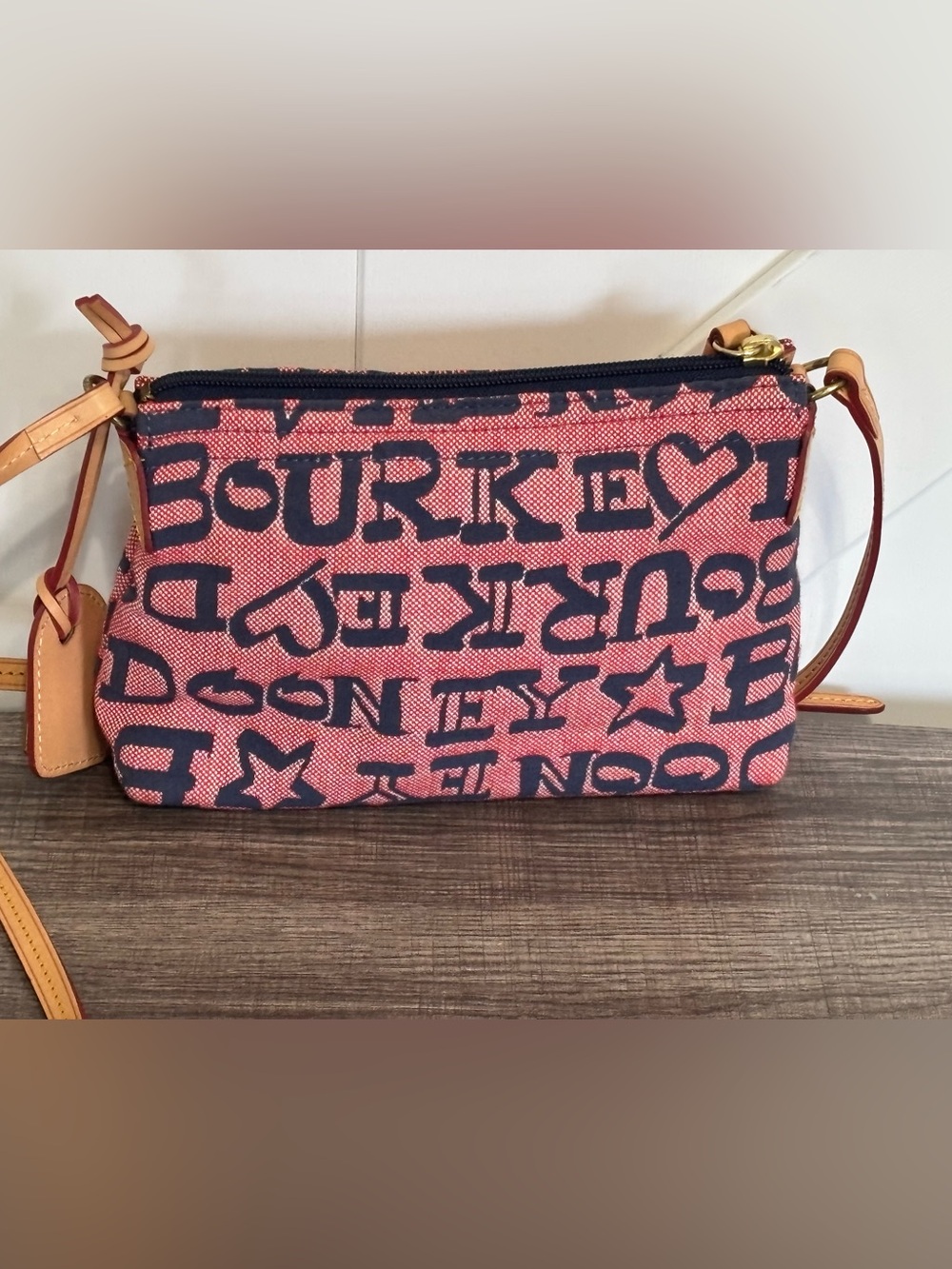 Y2K-era Dooney & Bourke Crayon Graffiti Hearts & Stars Pouchette Crossbody Bag - Picture 2 of 15